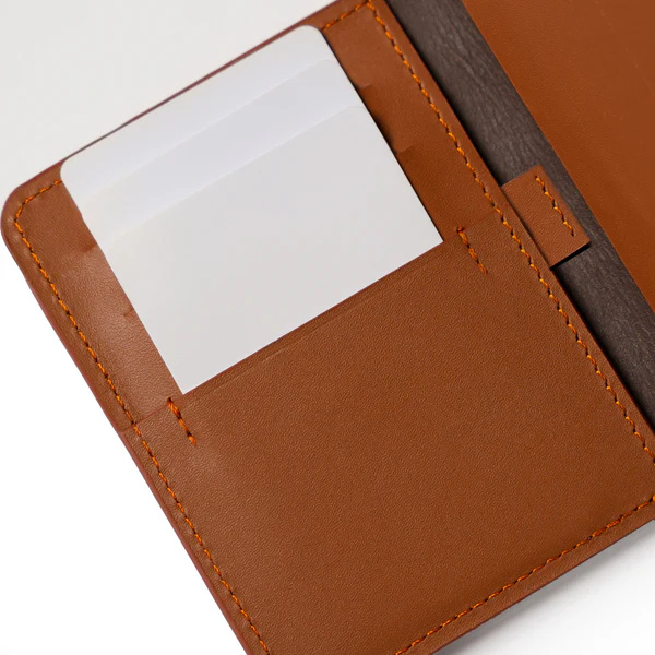 SLIMLIT - a slim leather wallet